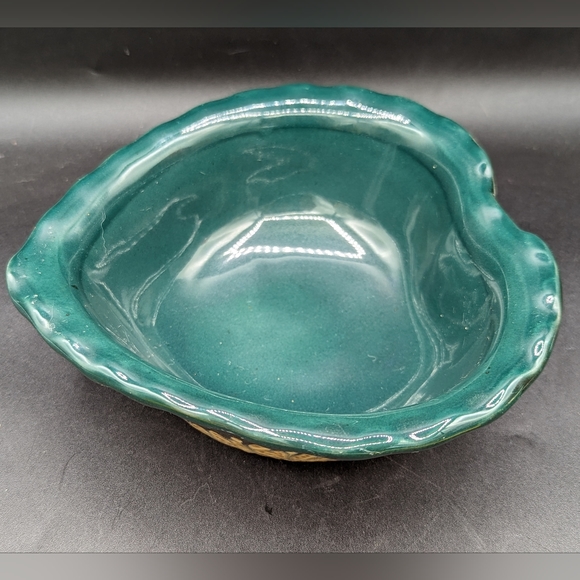 D.K Clay Studio Pottery HeartBowl ~Beige Green Stanford North Carolina SIGNED DK - Picture 7 of 8